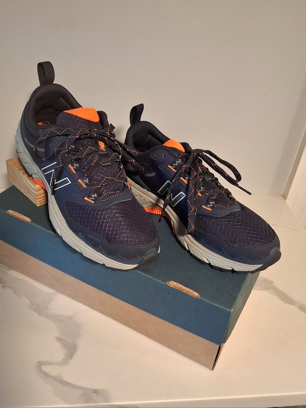 New Mens New Balance MT510CR5 Trail Running Shoe Size 8.5
